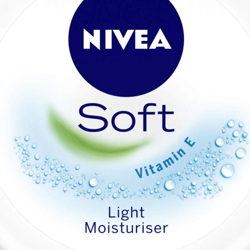 Nivea Soft Light Moisturiser(White) - 25 ml